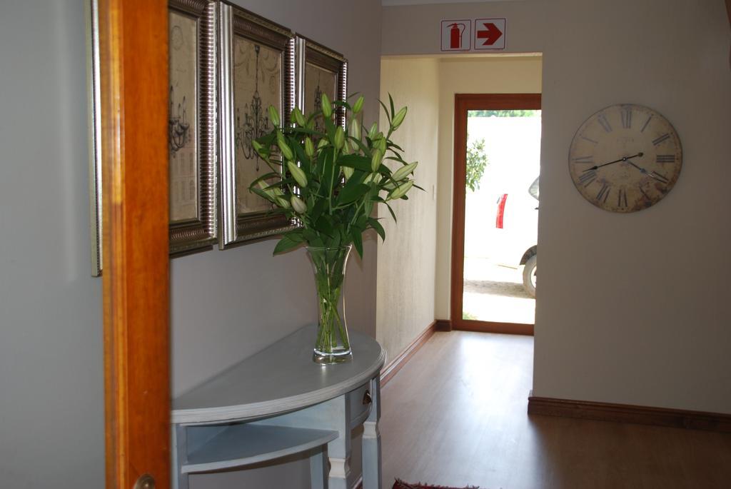 Sunninghill Guest Lodges Johannesburg Ruang foto