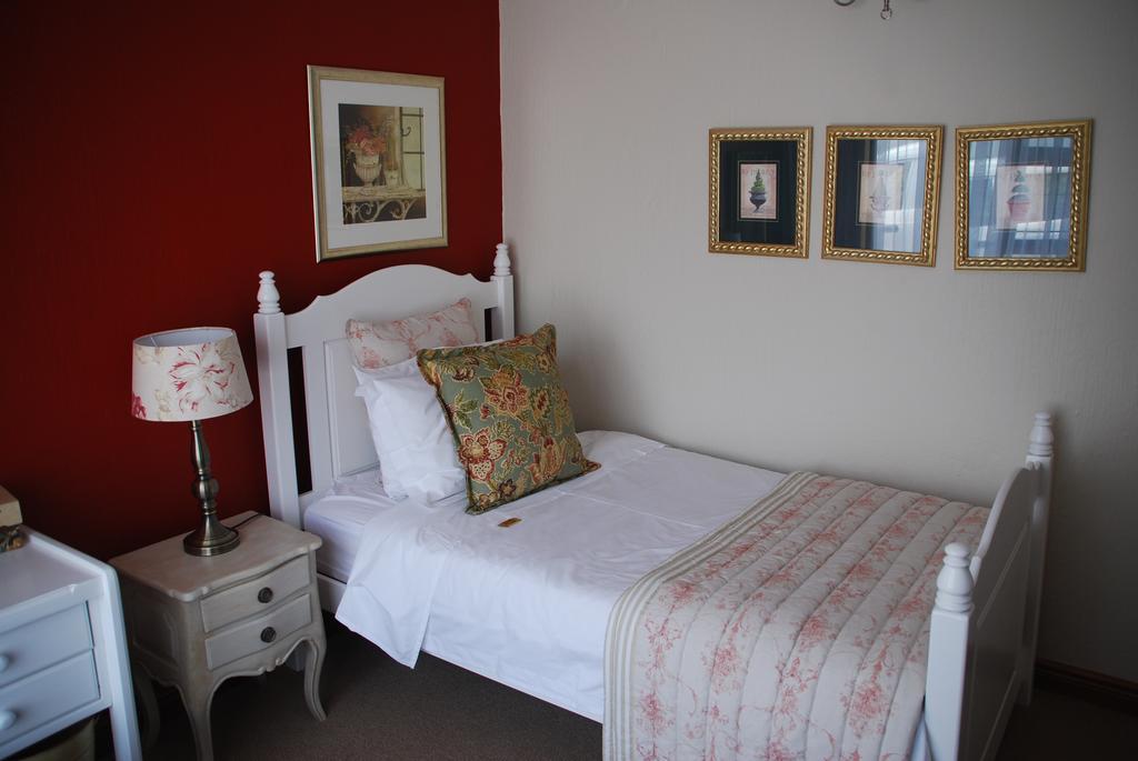Sunninghill Guest Lodges Johannesburg Ruang foto