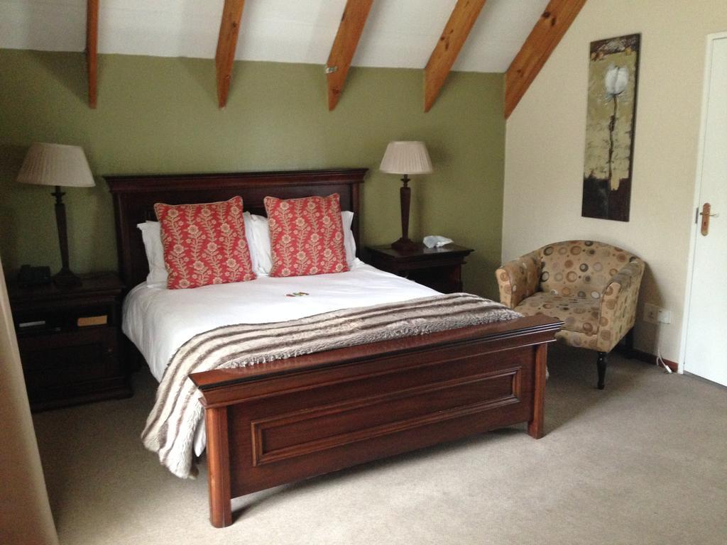 Sunninghill Guest Lodges Johannesburg Bagian luar foto