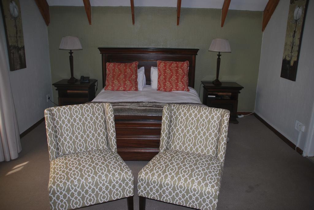 Sunninghill Guest Lodges Johannesburg Bagian luar foto