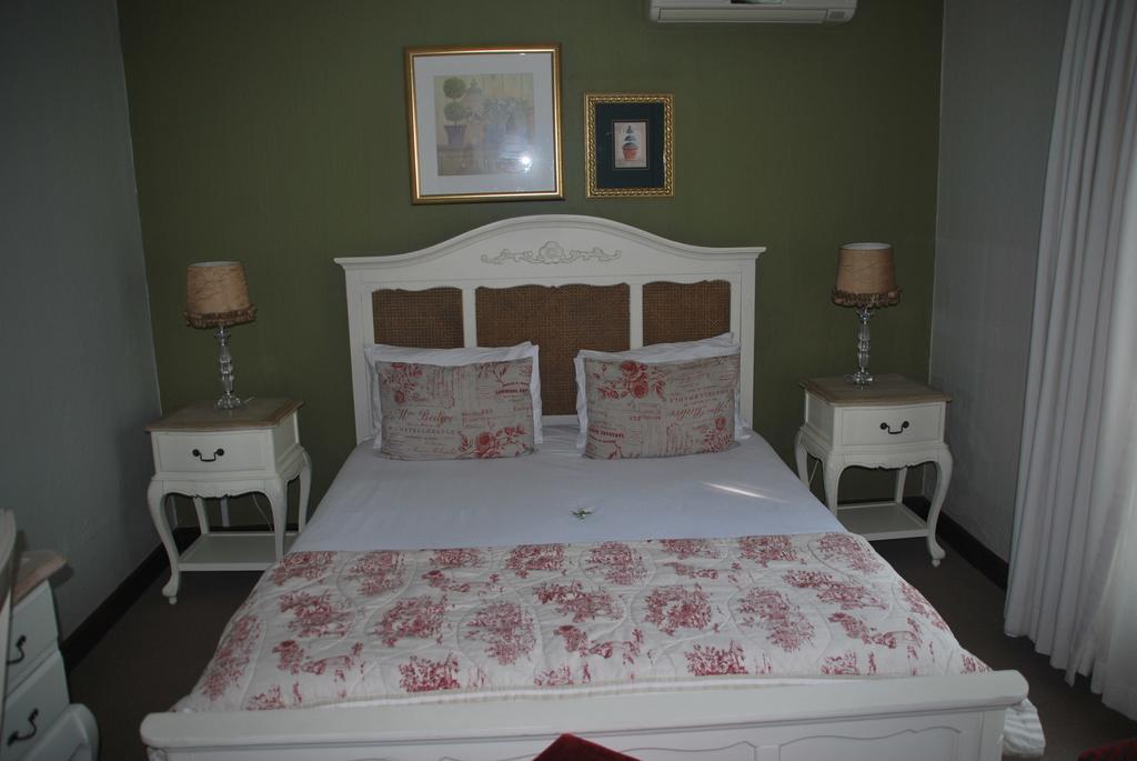 Sunninghill Guest Lodges Johannesburg Bagian luar foto