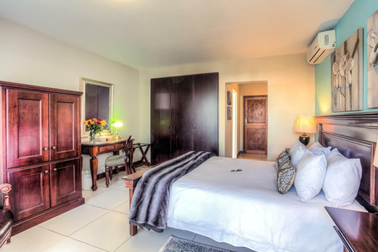 Sunninghill Guest Lodges Johannesburg Bagian luar foto