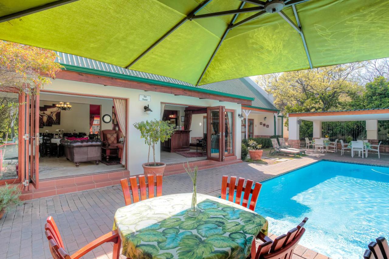 Sunninghill Guest Lodges Johannesburg Bagian luar foto